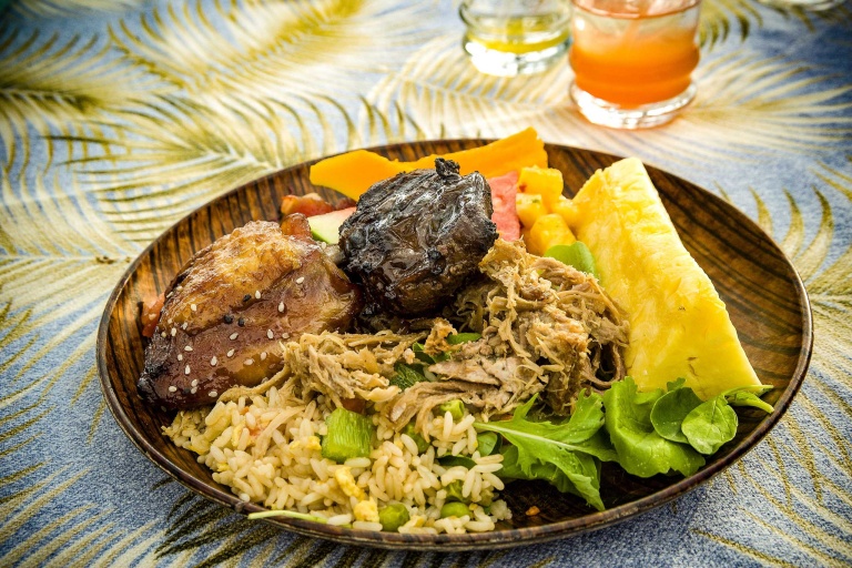 Legends Of Hawaii Luau Food Plate