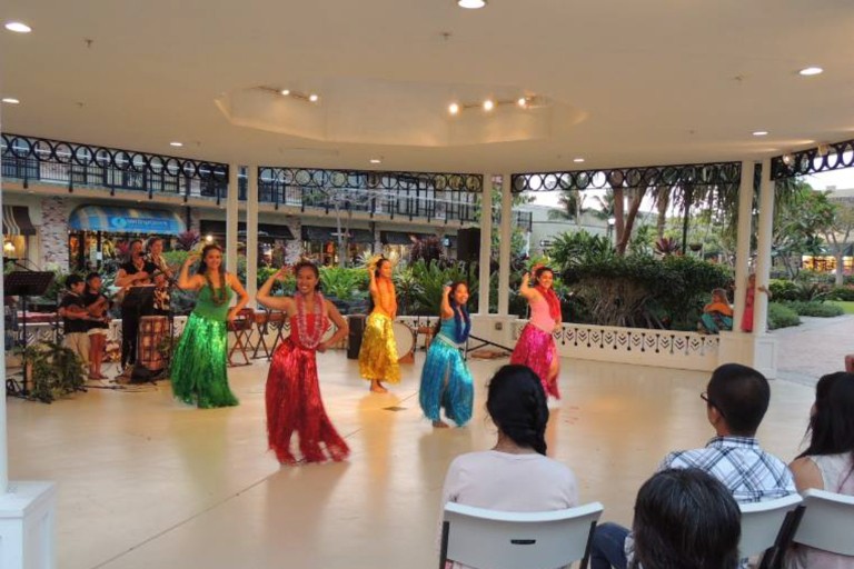 Waikoloabeachresort Waikoloa Beach Marriott Luau Entertainment Kid Dance