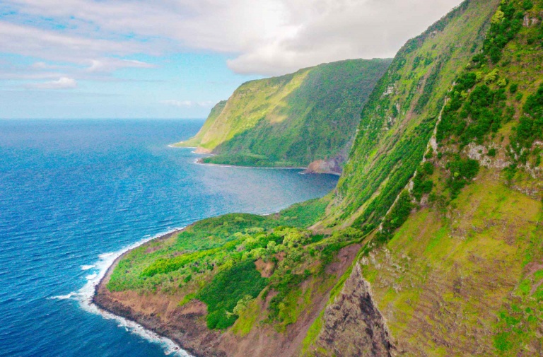 blue hawaiian complete maui helicopter tour beautiful coast view