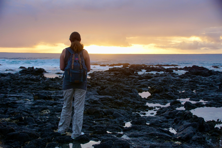 Oahuphotographytours Hawaii Sunrise Tour With Malasadas On Oahu Feature Oahu Beach Sea Cliff Sunrise Girl