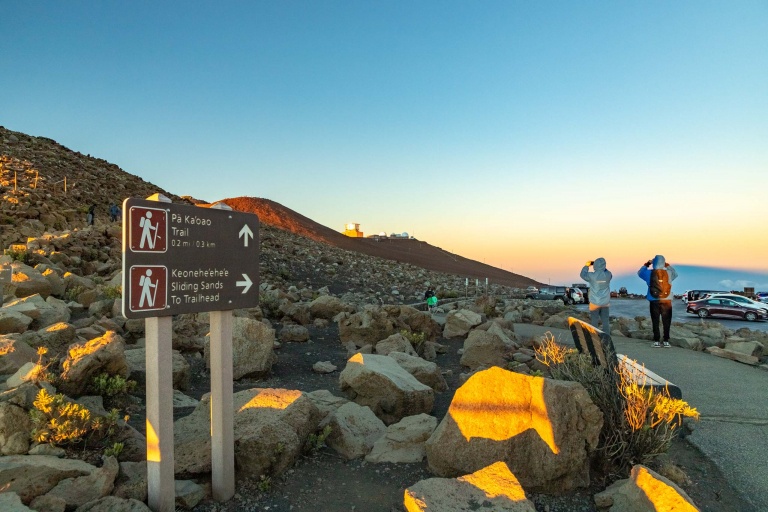 Haleakala Sunrise Hiking Trails sign and Visitors Maui
