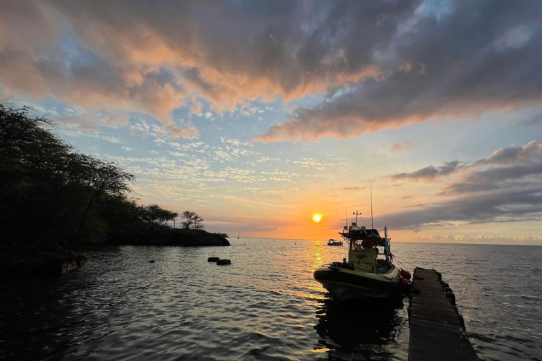Adventurexboattour Hawaii Manta Ray Night Snorkel Stunning Sunset 