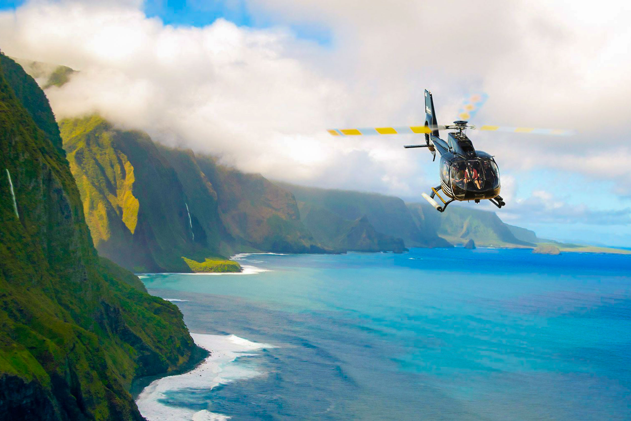 Molokai Deluxe Helicopter Tour | Best Maui Helicopter Tours