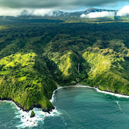 Magnificent Views Await You On A West Maui Molokai Helicopter Tour Hta