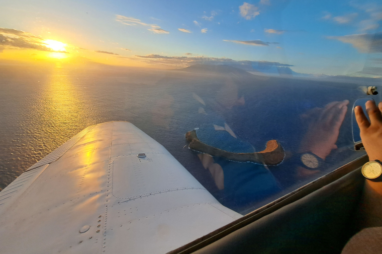 Mauiplanerides Maui Sunset Romance And Champagne Air Tour Feature Molokini Crater Helicopter