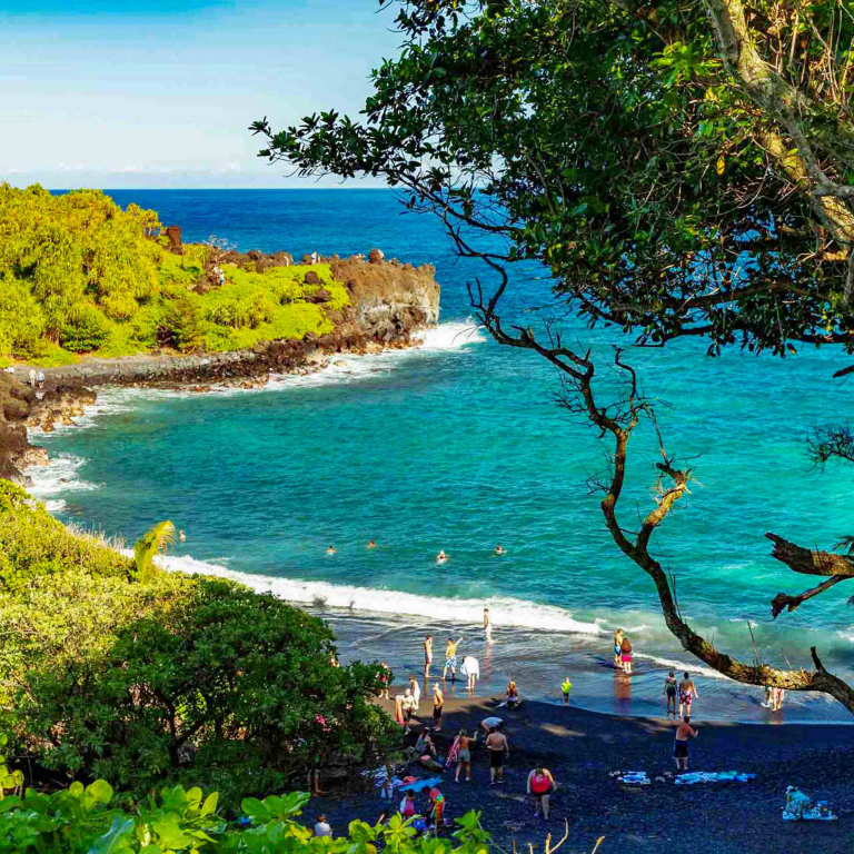 Road To Hana Air And Sightseeing Tour Black Sand Beach Overlook Visitors Road To Hana Maui 