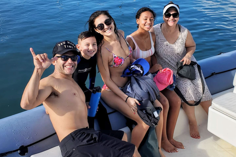 Theadventureboat Private Waikiki Small Boat Whale Watch Family Activity Enjoying