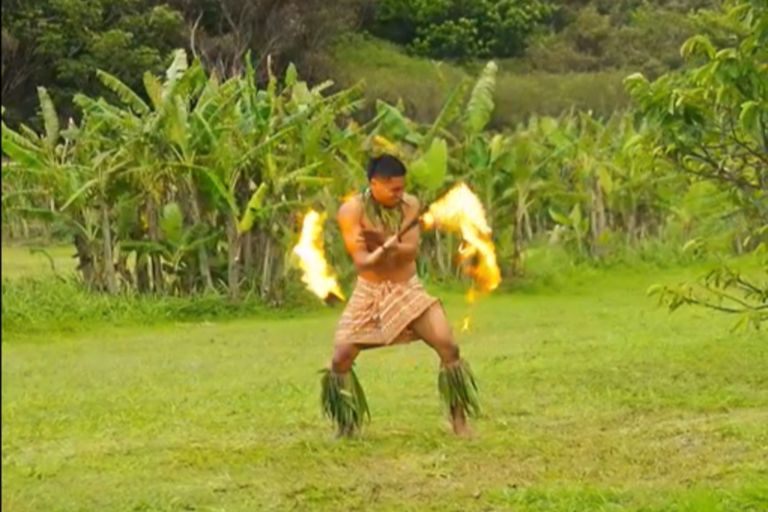 Realhawaiiexperience Hawaii Luau Experience Fireknife